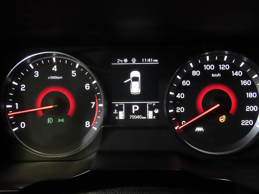 Ssangyong Tivoli - Vista 9