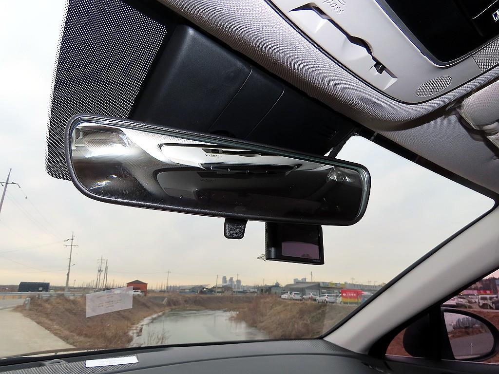 HYUNDAI Sonata - Vista 12