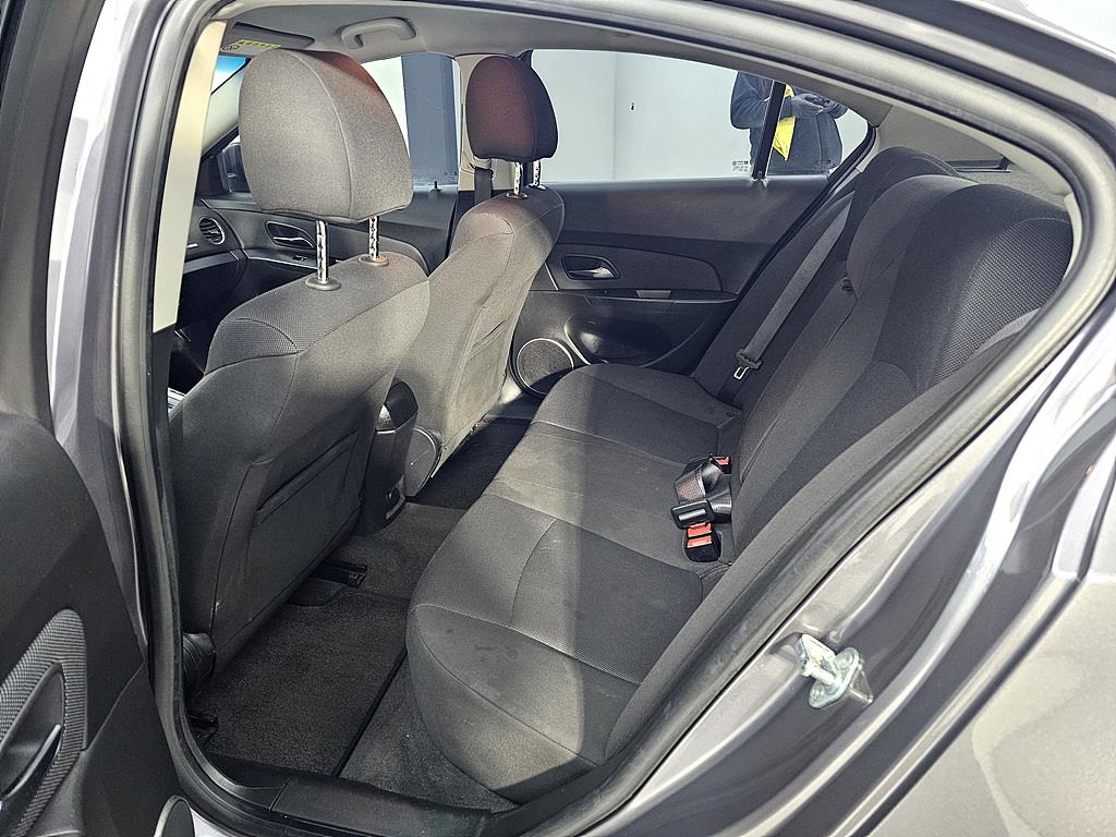 Chevrolet Cruise - Vista 9