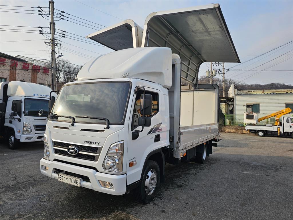 medium and large cargo truck - Vista 7