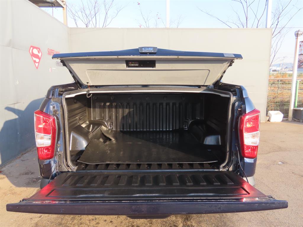 Ssangyong Rexton - Vista 9