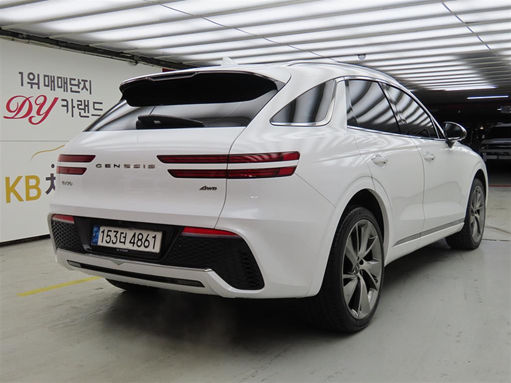 Genesis GV70 - Vista 4