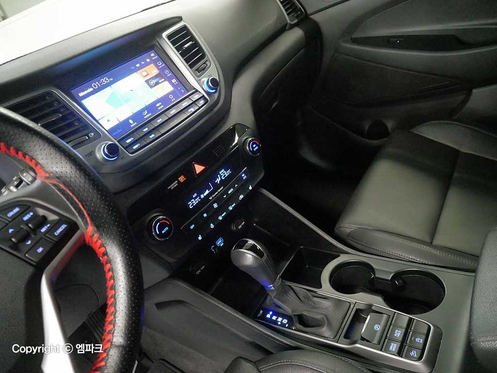 HYUNDAI Tucson - Vista 9