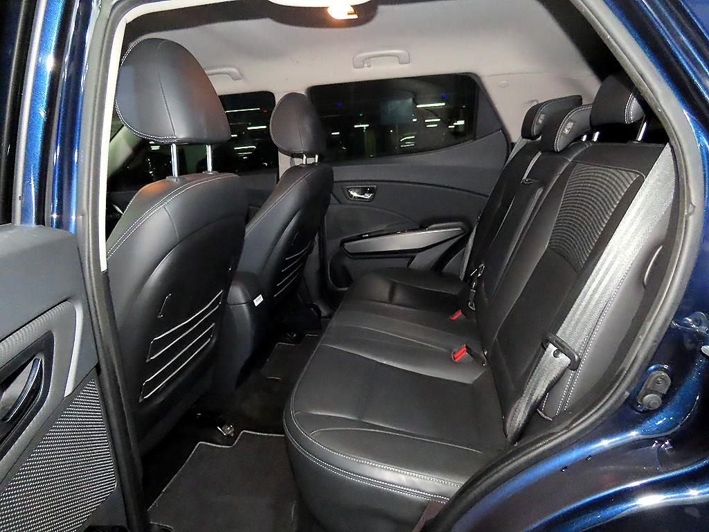 Ssangyong Tivoli - Vista 7