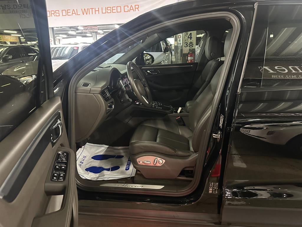 Porsche Macan 2019 Negro - Importación desde Corea - HF Imports Iquique - Foto 15