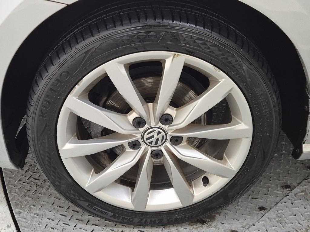 Volkswagen Golf 2014 Plateado - Importación desde Corea - HF Imports Iquique - Foto 17