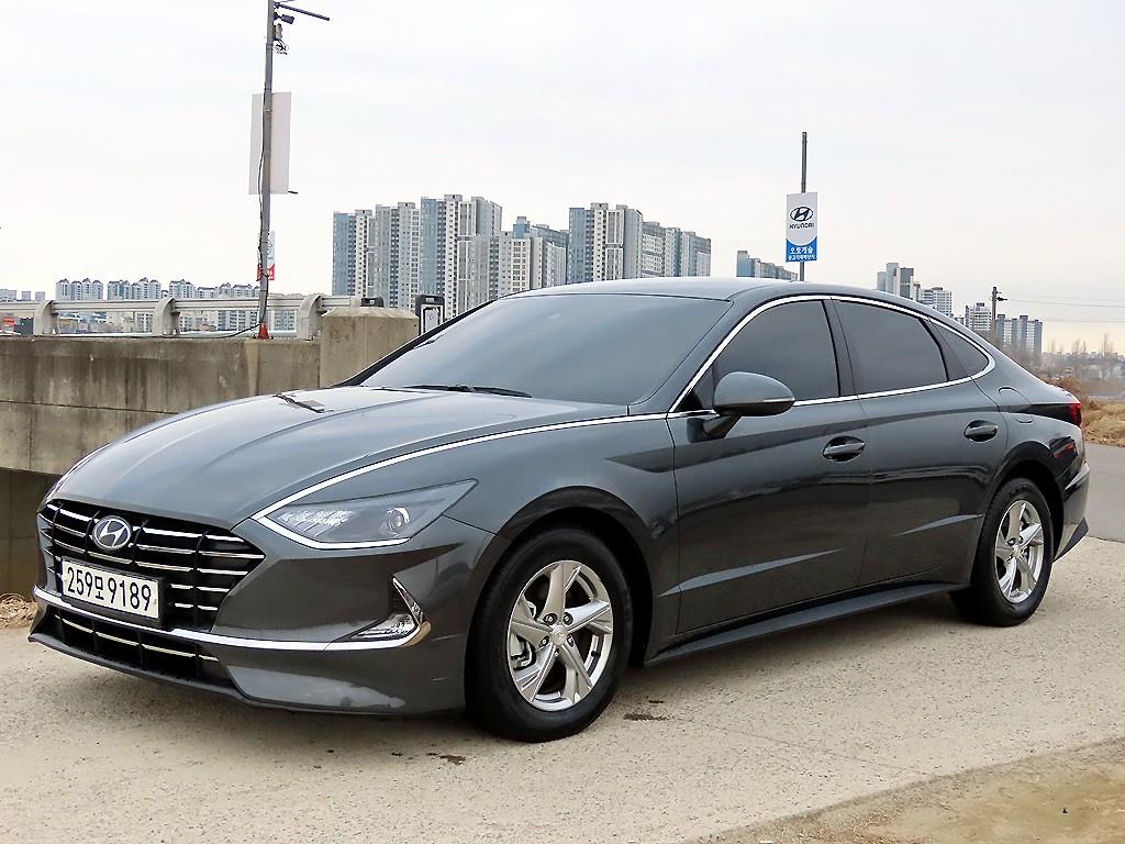 HYUNDAI Sonata - Vista 2