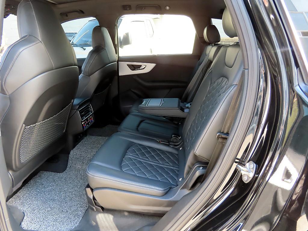 Audi Q7 - Vista 12