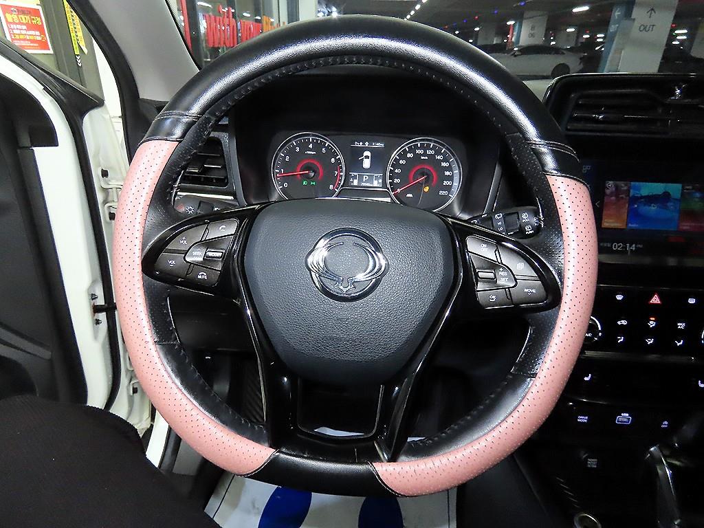 Ssangyong Tivoli - Vista 8