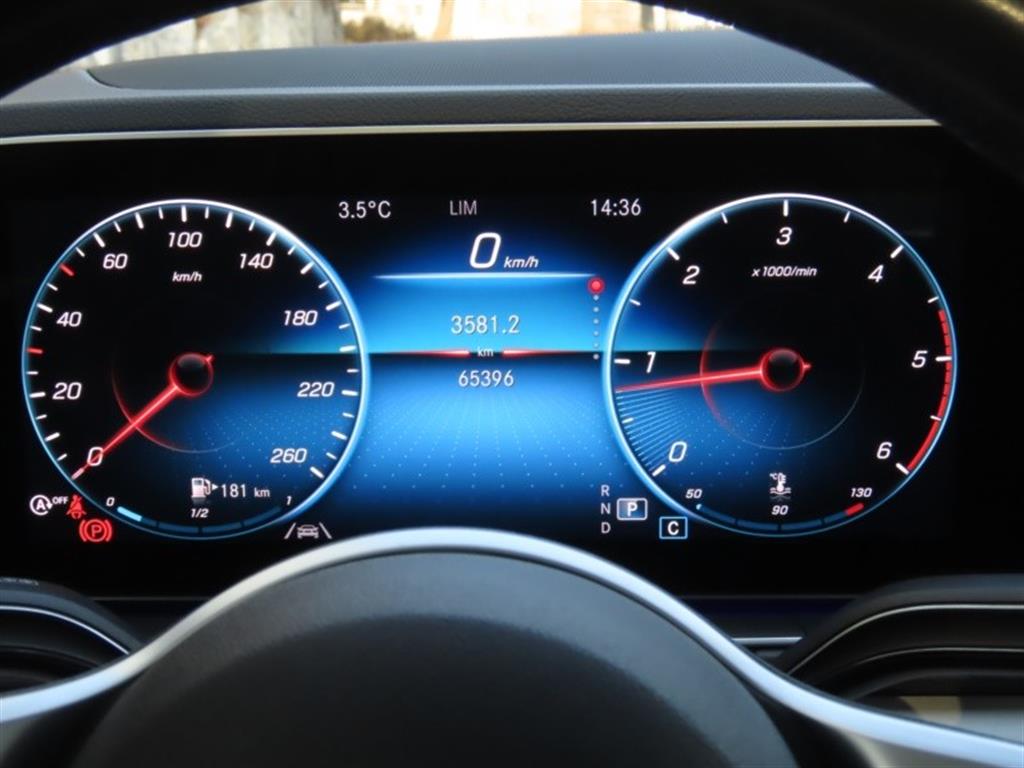 Mercedes Benz GLE Class - Vista 9