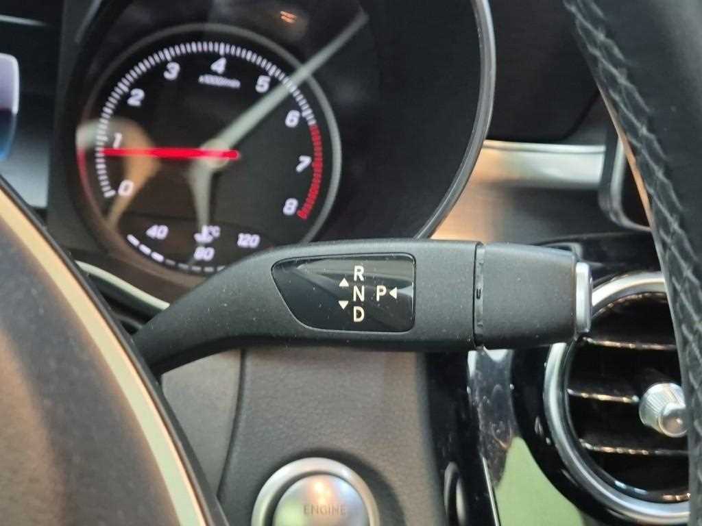 Mercedes Benz C Class - Vista 8