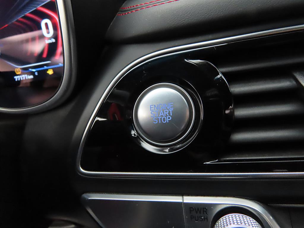 Genesis G70 - Vista 10