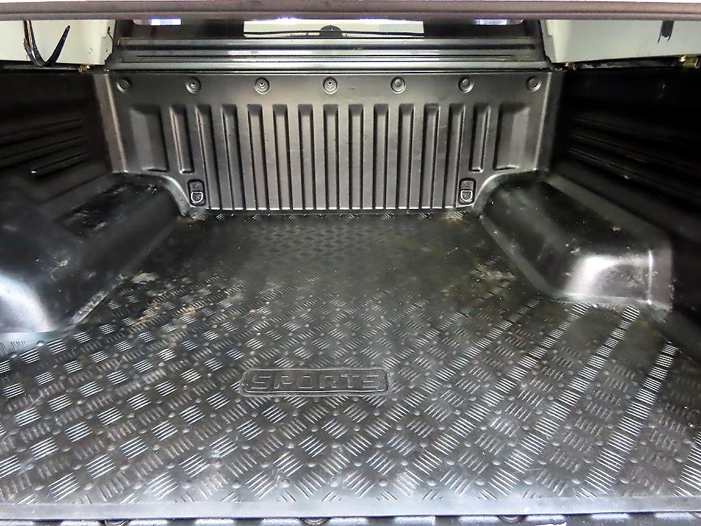 Ssangyong Rexton 2018 Plateado - Importación desde Corea - HF Imports Iquique - Foto 17