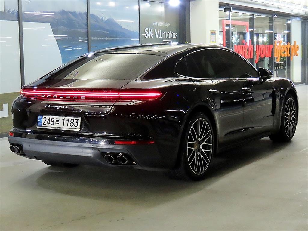 Porsche Panamera - Vista 4