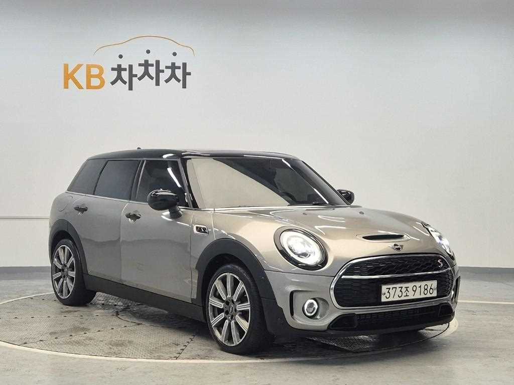 Mini Clubman - Vista 4