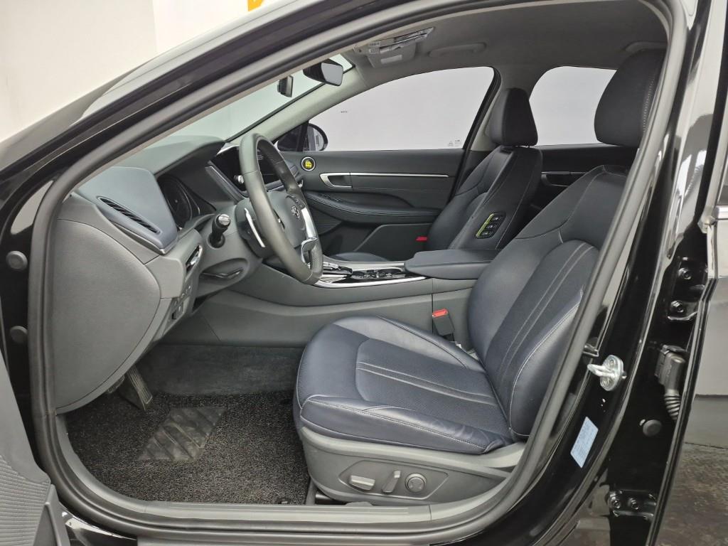 HYUNDAI Sonata - Vista 11