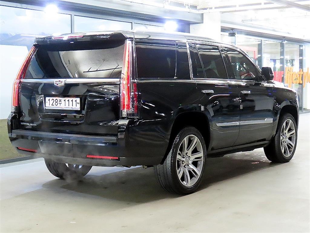 Cadillac Escalade - Vista 4