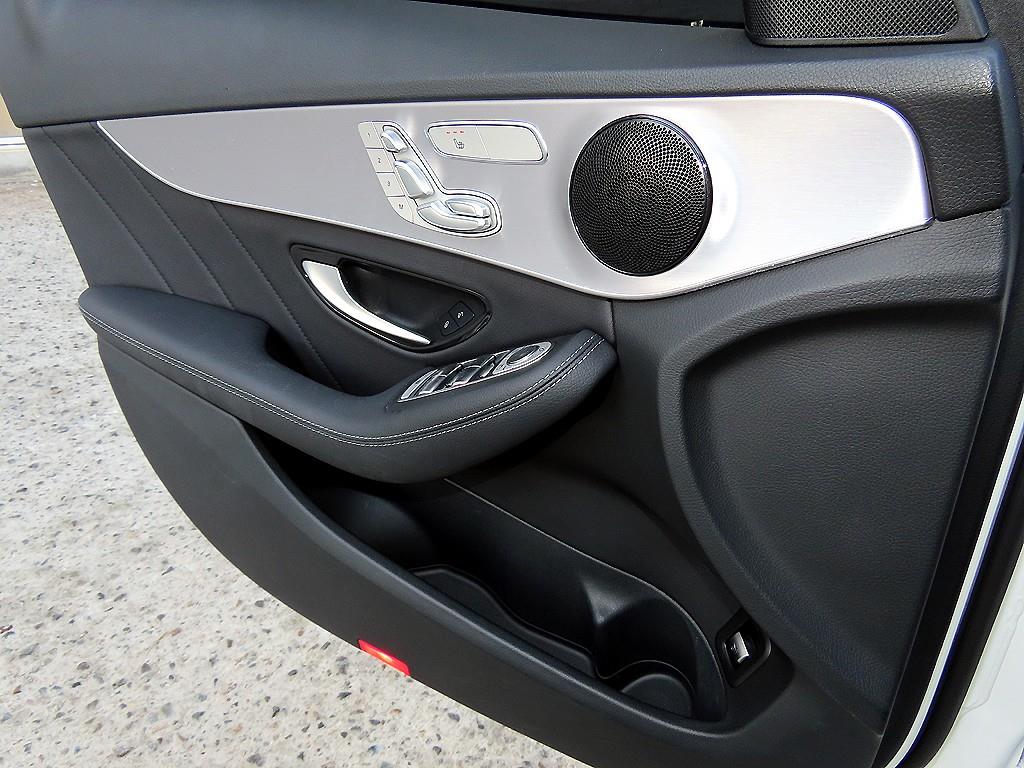 Mercedes Benz C Class - Vista 12