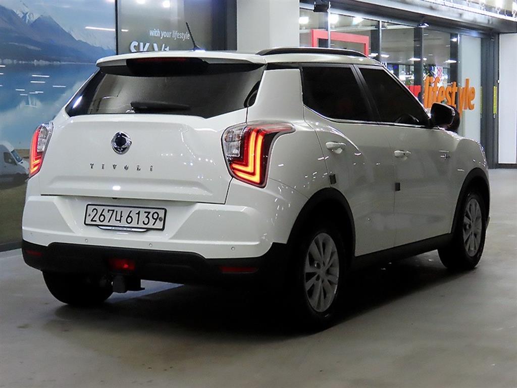 Ssangyong Tivoli - Vista 4
