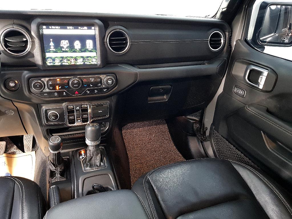 Jeep Wrangler - Vista 10