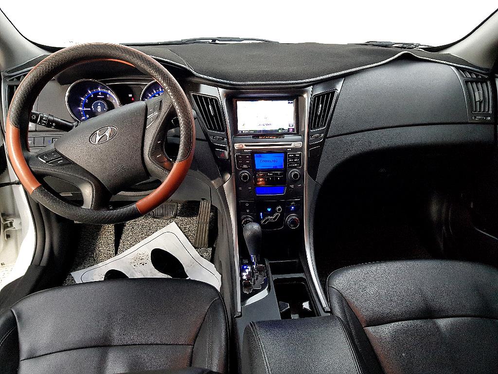 HYUNDAI Sonata - Vista 5