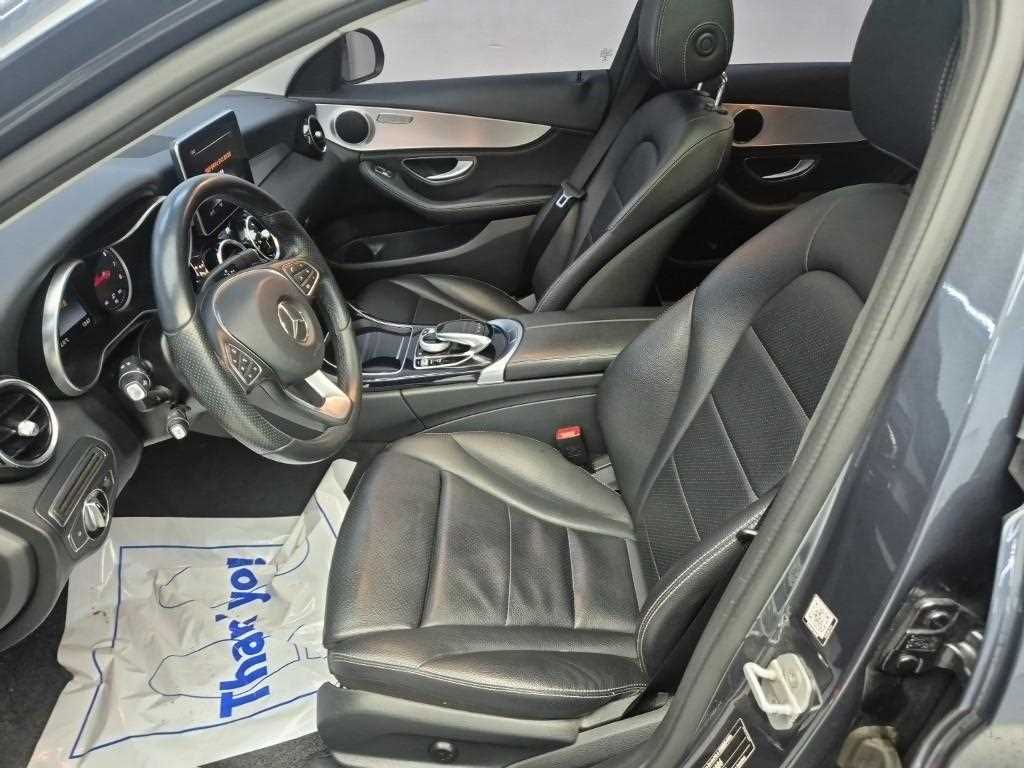 Mercedes Benz C Class - Vista 11