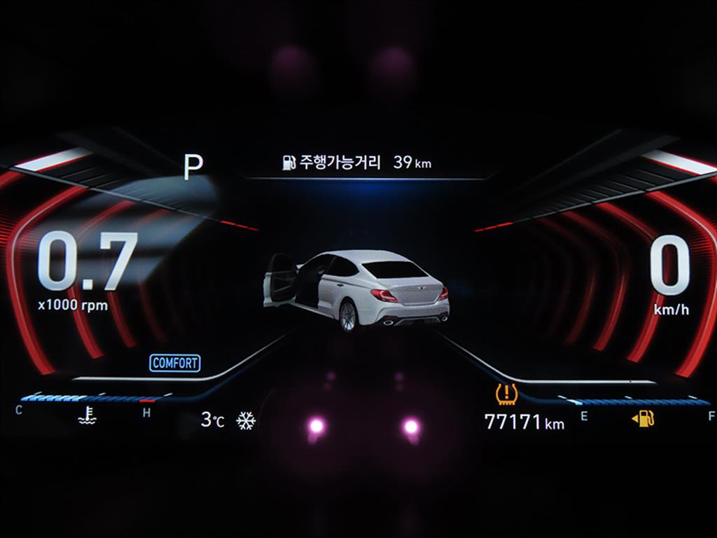 Genesis G70 - Vista 9