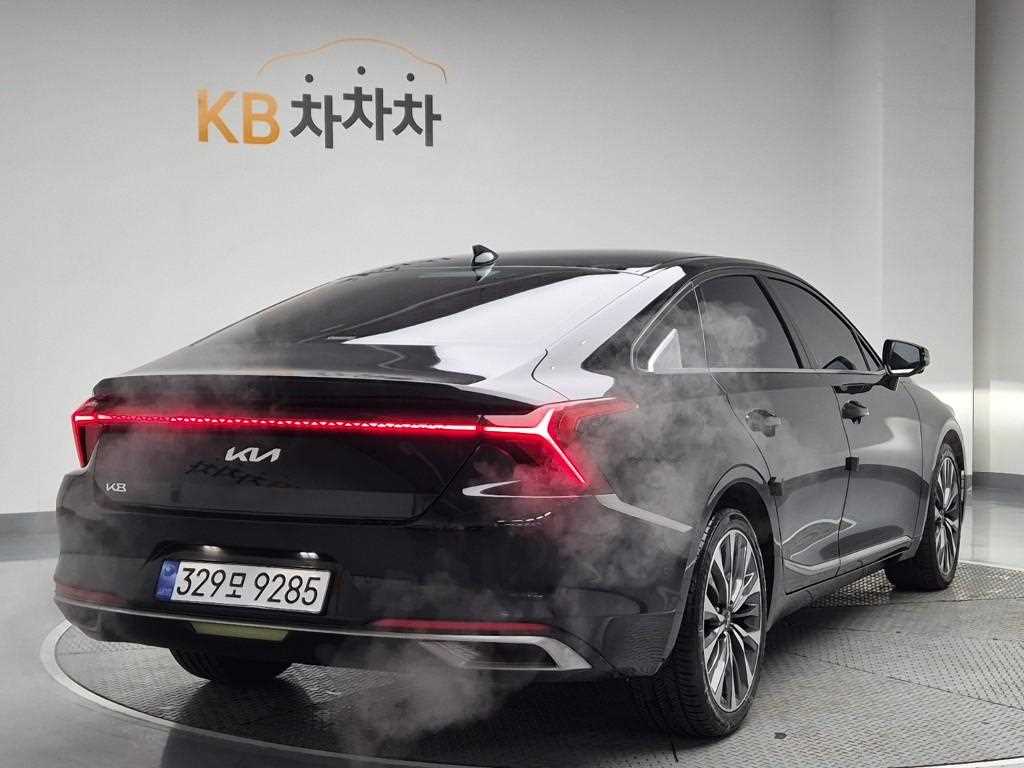 KIA K8 - Vista 3