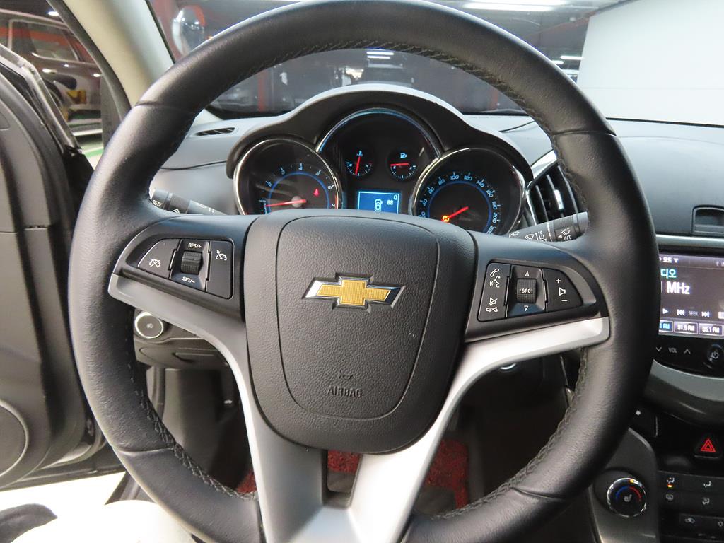 Chevrolet Cruise - Vista 8