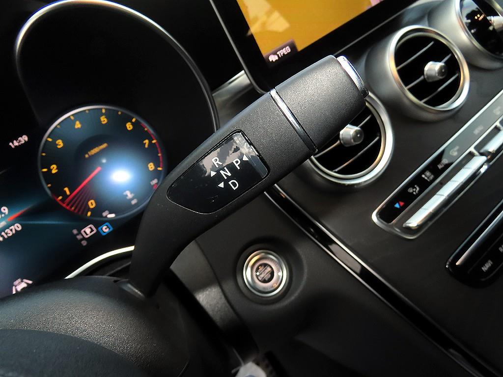 Mercedes Benz C Class - Vista 10