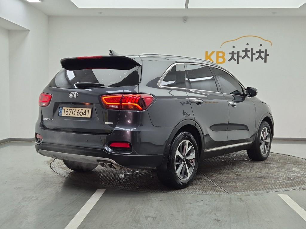 KIA Sorento - Vista 4
