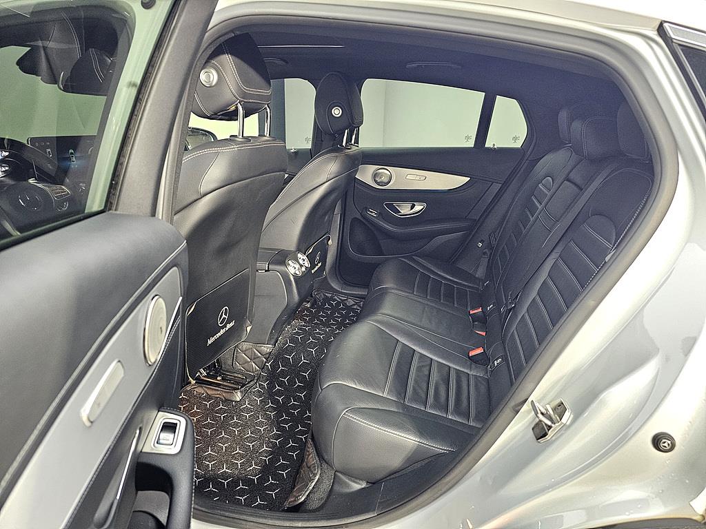 Mercedes Benz GLC Class - Vista 9