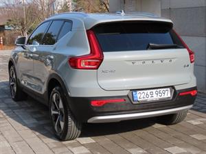 Volvo XC40 - Vista 8