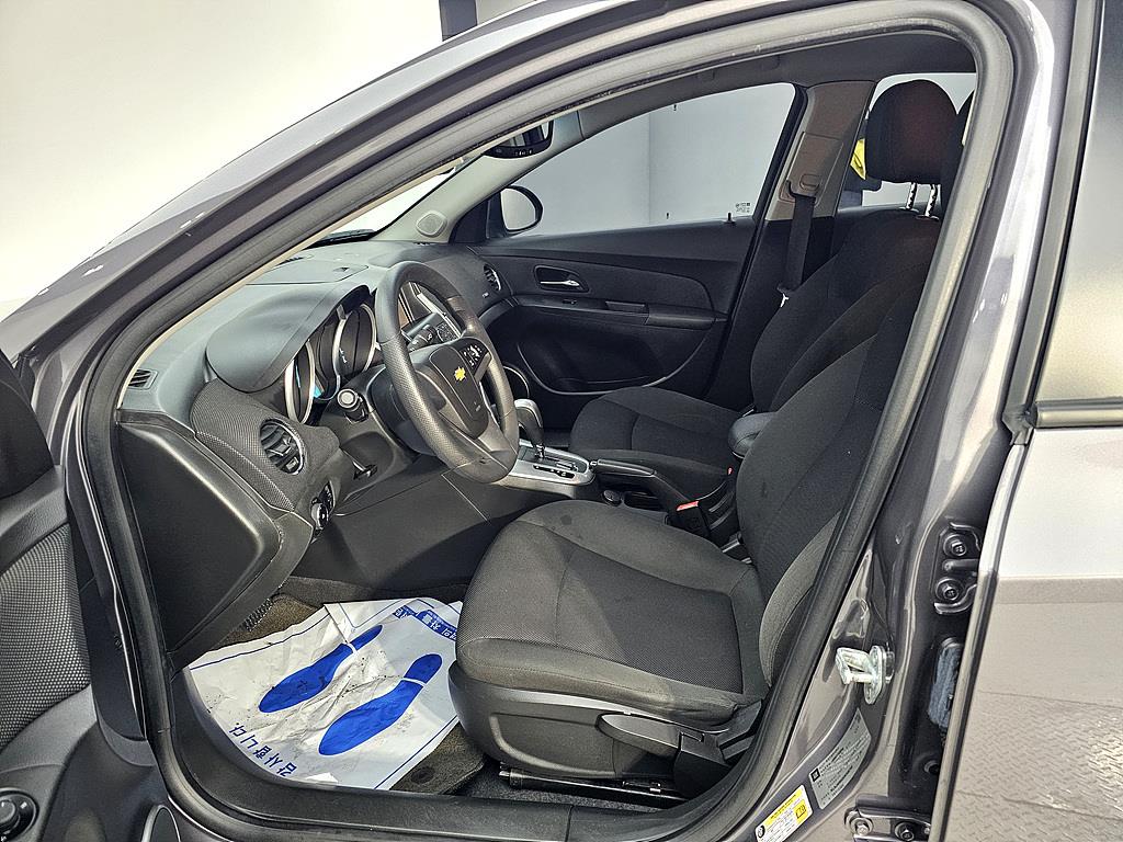 Chevrolet Cruise - Vista 8