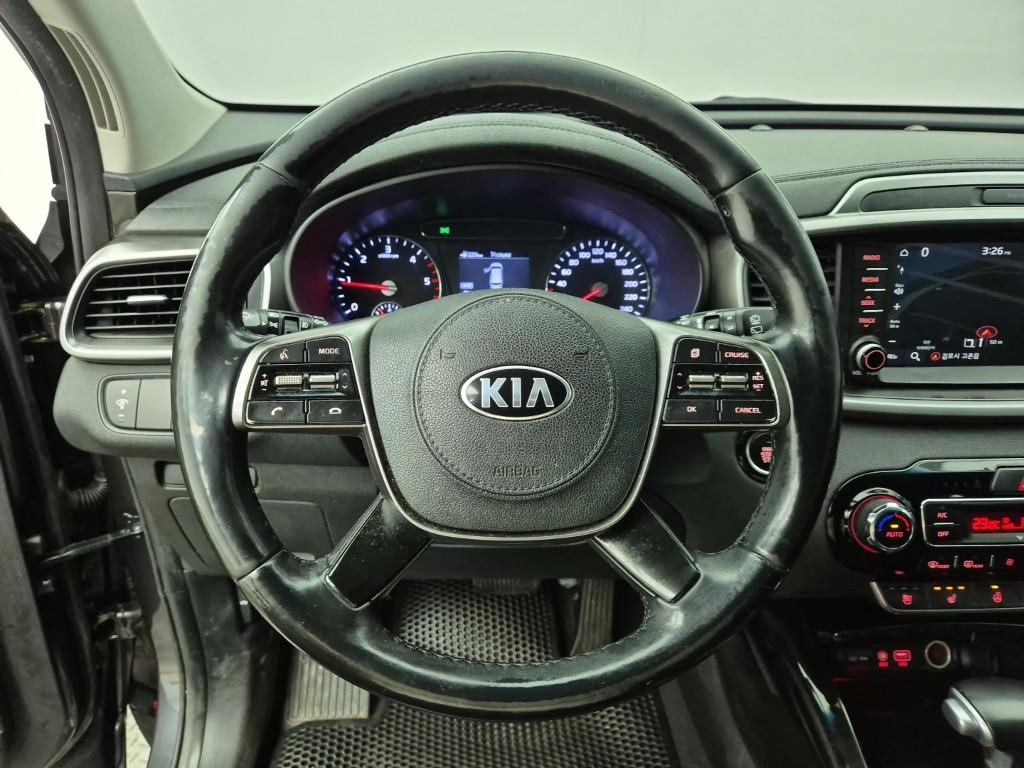 KIA Sorento - Vista 9