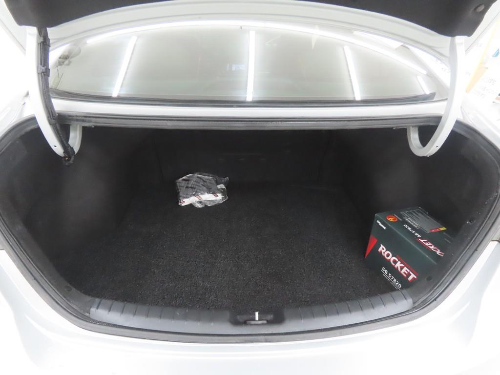 HYUNDAI Avante 2017 Gris - Importación desde Corea - HF Imports Iquique - Foto 20