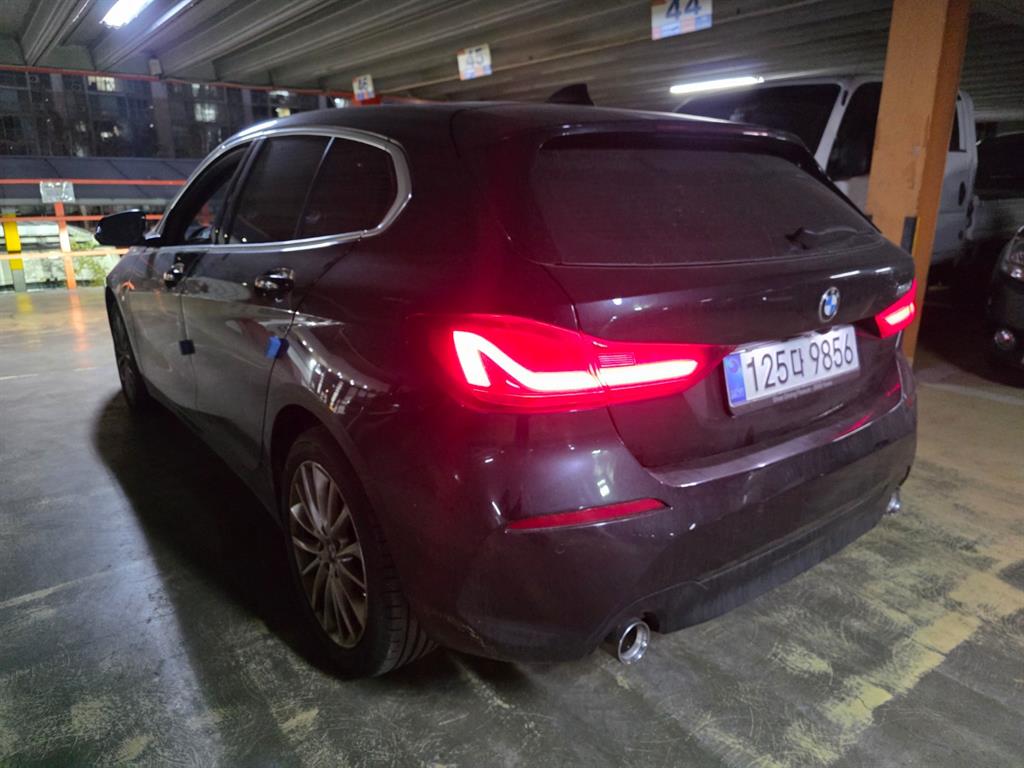 BMW 1 series - Vista 3