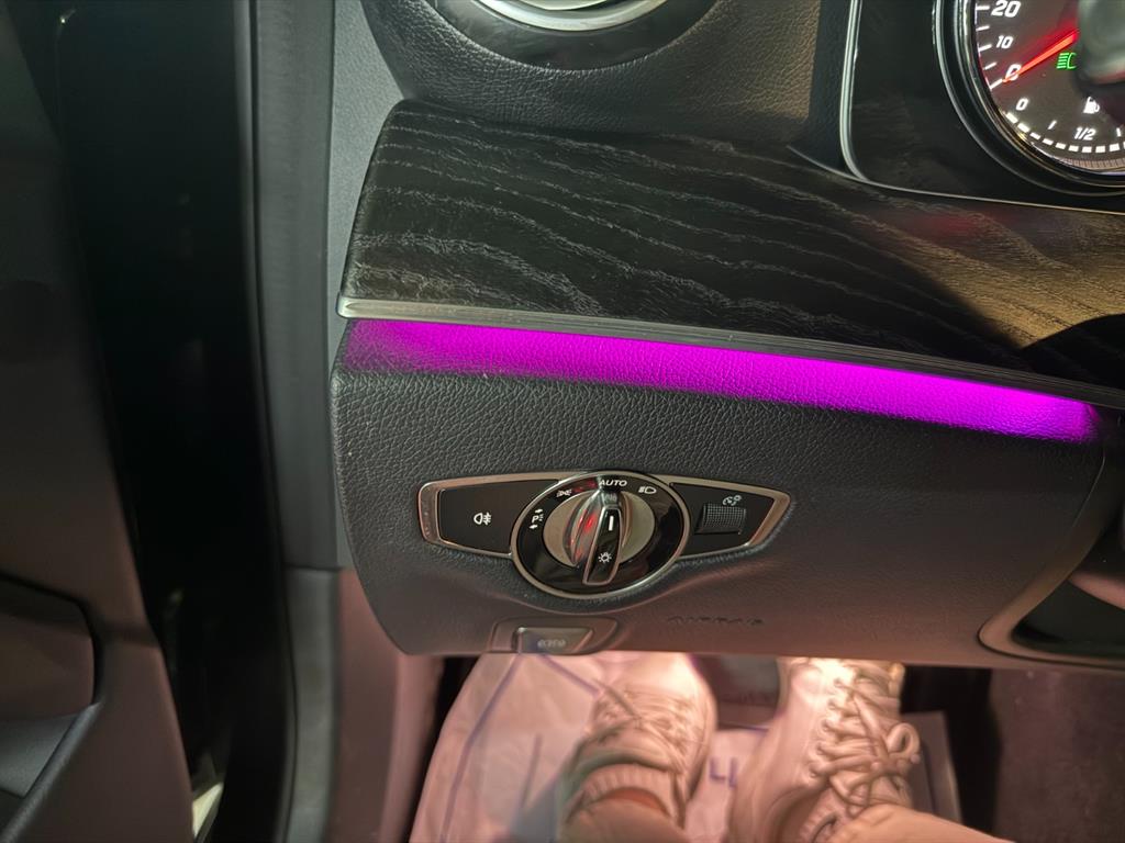 Mercedes Benz E class 2018 Negro - Importación desde Corea - HF Imports Iquique - Foto 16