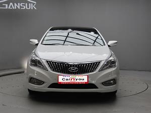 HYUNDAI Grandeur - Vista 2