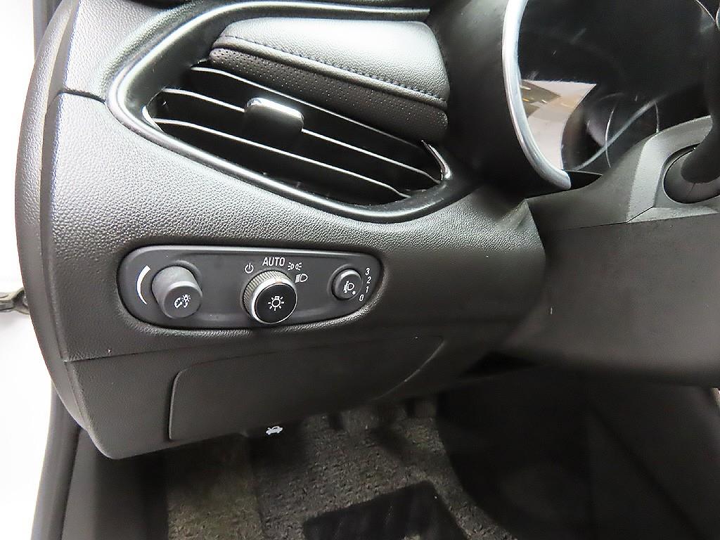 Chevrolet Malibu 2021 Blanco - Importación desde Corea - HF Imports Iquique - Foto 12