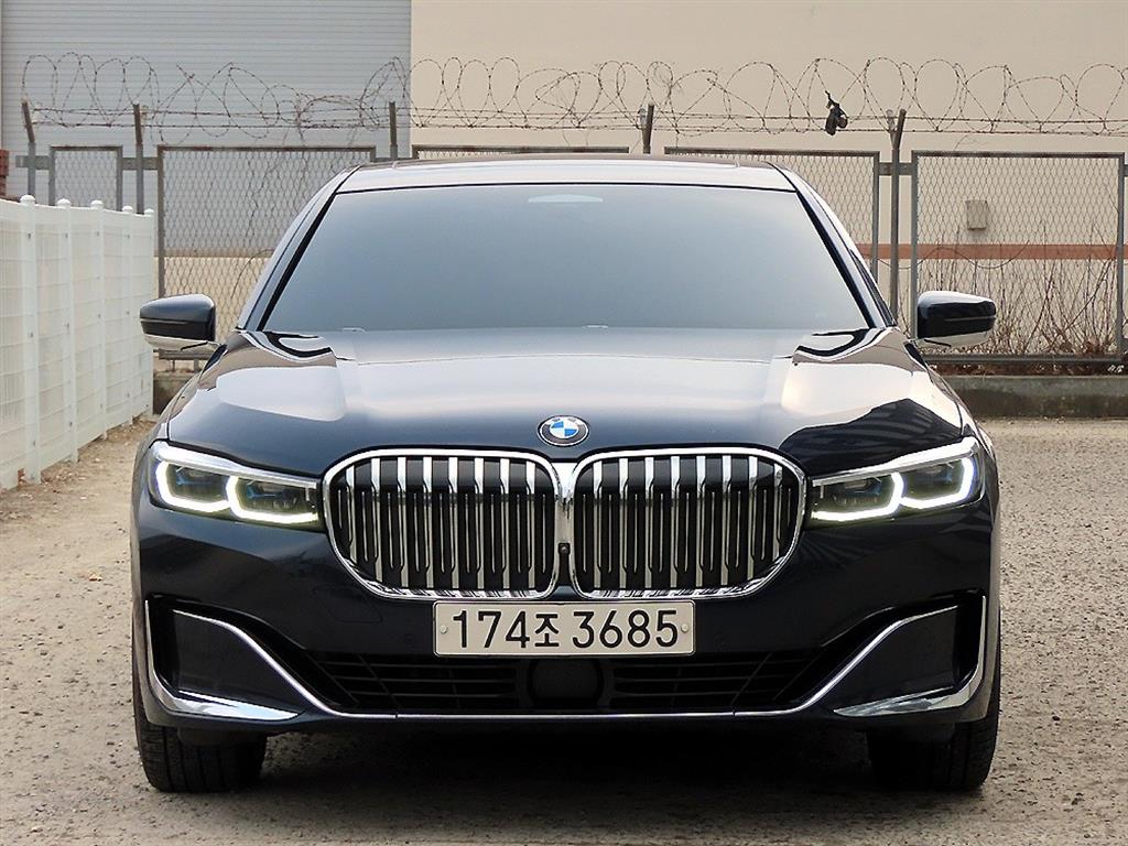 BMW 7 Series 2020 Negro - Importación desde Corea - HF Imports Iquique - Foto 1