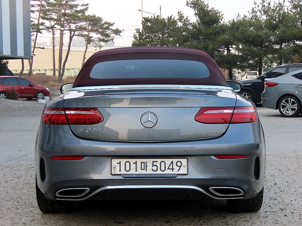 Mercedes Benz E class - Vista 4