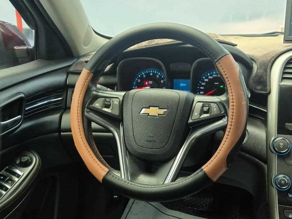 Chevrolet Malibu - Vista 9