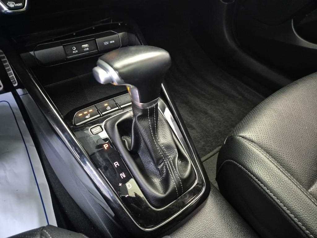 KIA Stonic - Vista 8