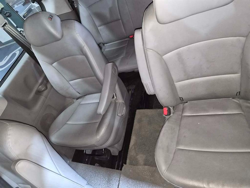 HYUNDAI Starex - Vista 8