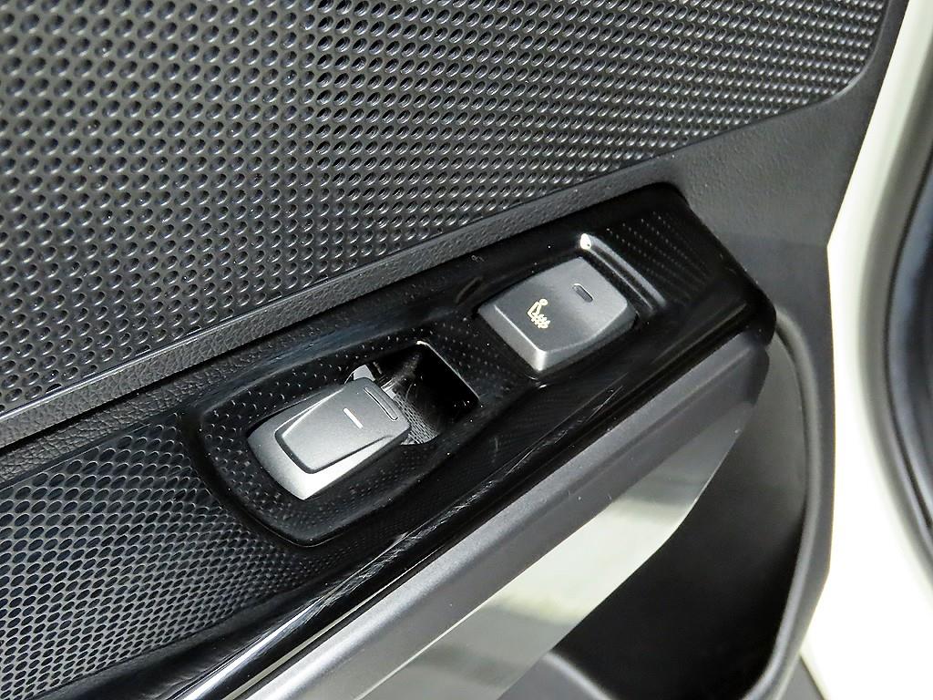 Ssangyong Tivoli - Vista 11