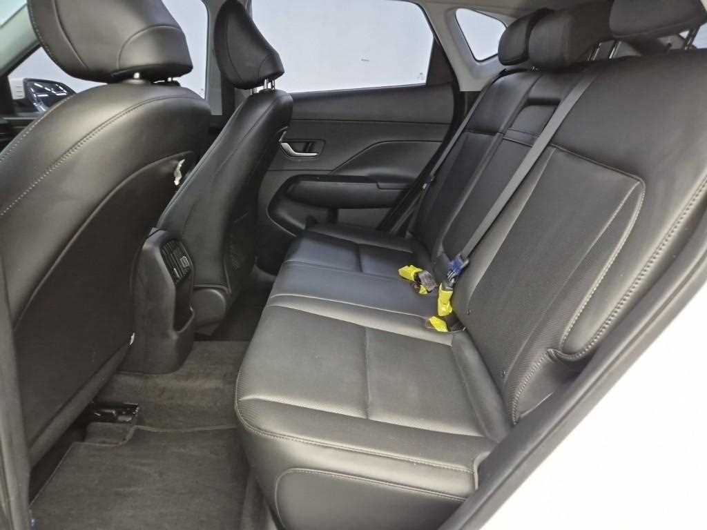 HYUNDAI Kona - Vista 12