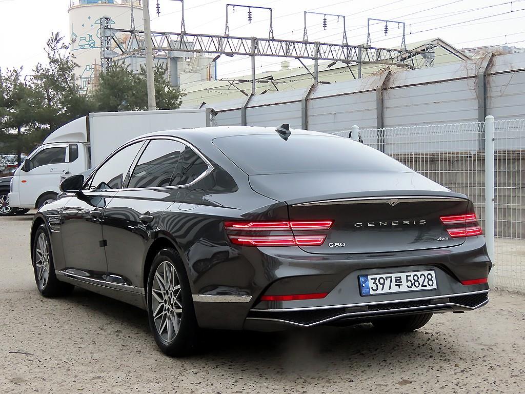 Genesis G80 - Vista 3