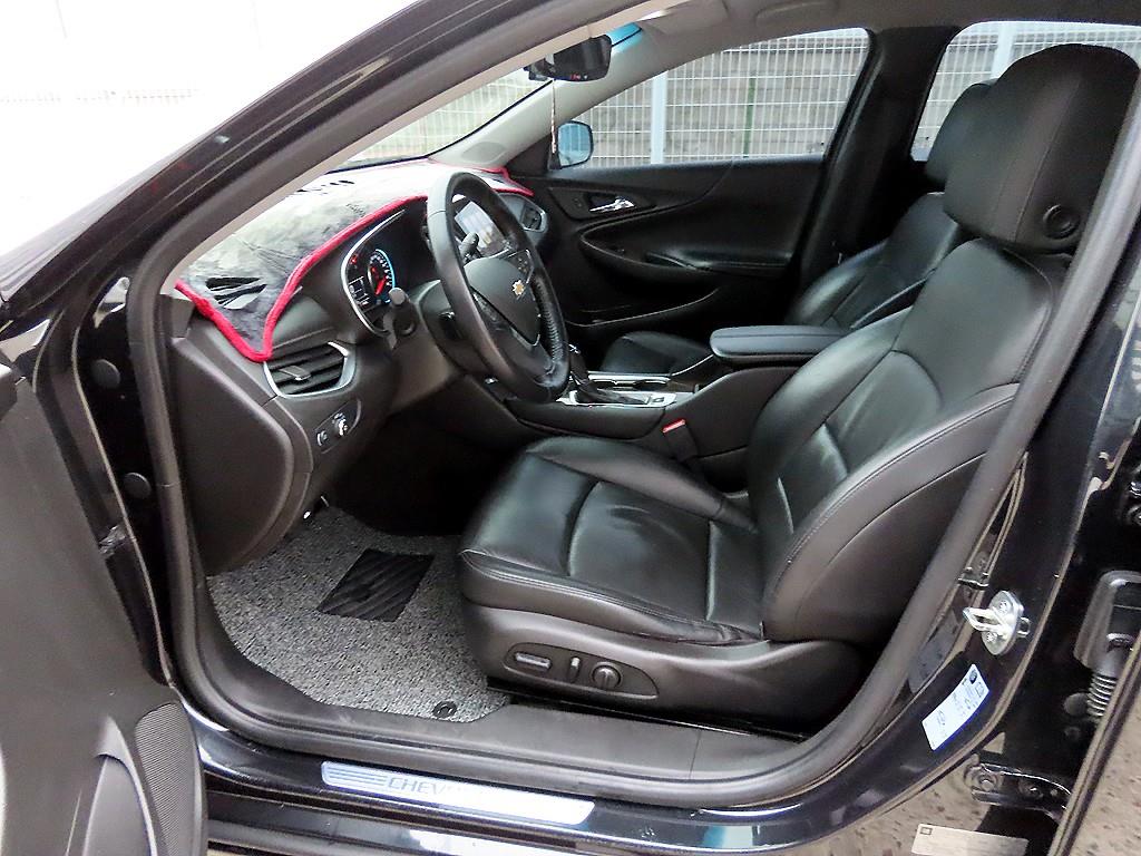 Chevrolet Malibu - Vista 5