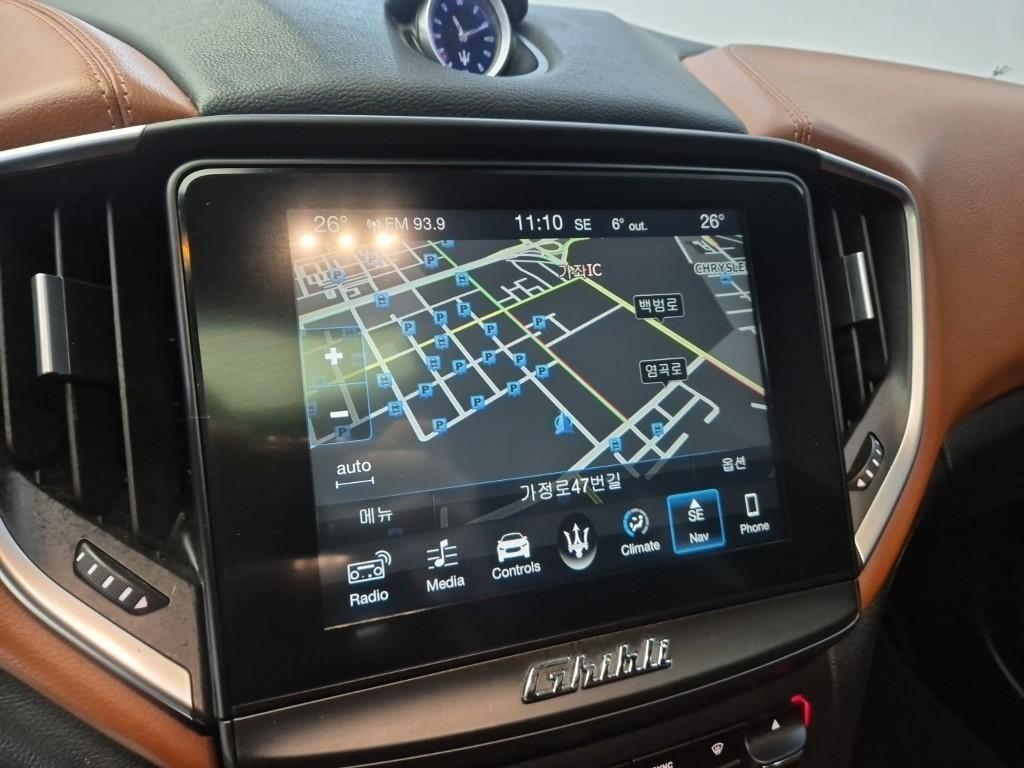 Maserati Ghibli 2018 Negro - Importación desde Corea - HF Imports Iquique - Foto 13